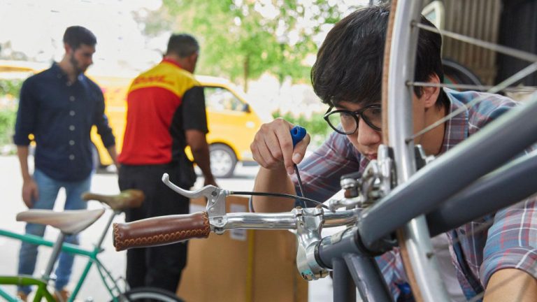 DHL Group Gotrade Bike