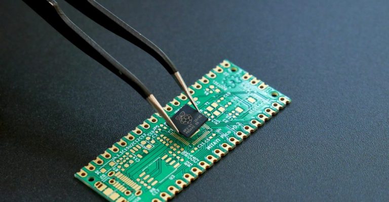 a close up of a piece of electronic equipment